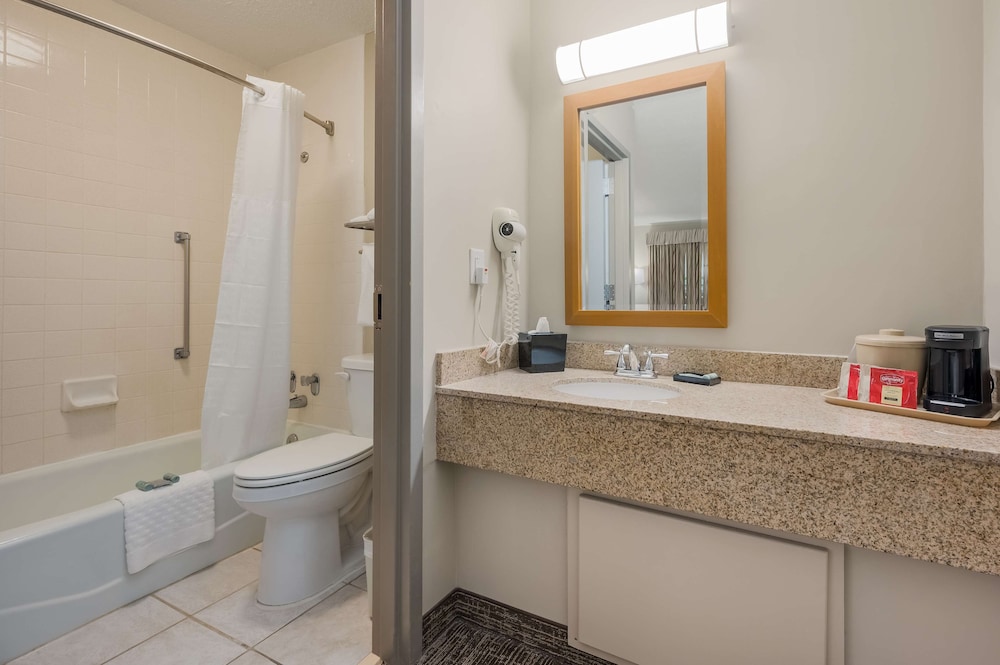 Best Western University Inn 18/42