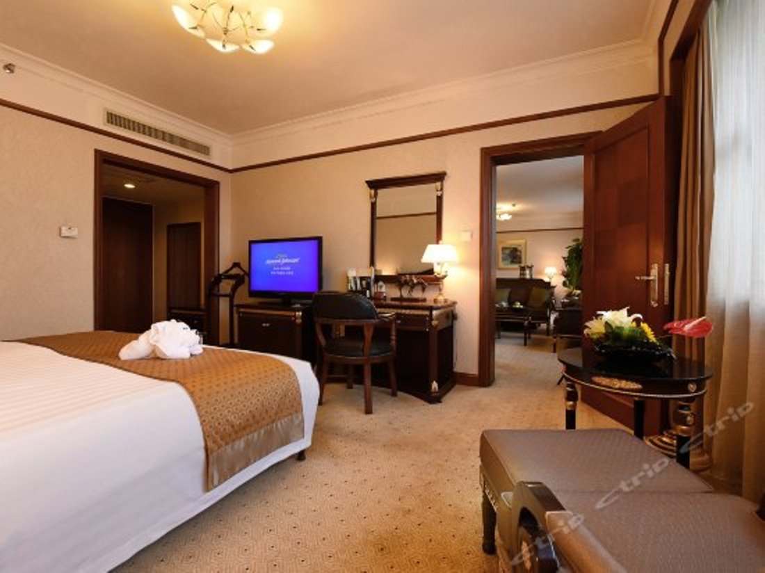 Howard Johnson by Wyndham Plaza by Wyndham Guiyang 6/20