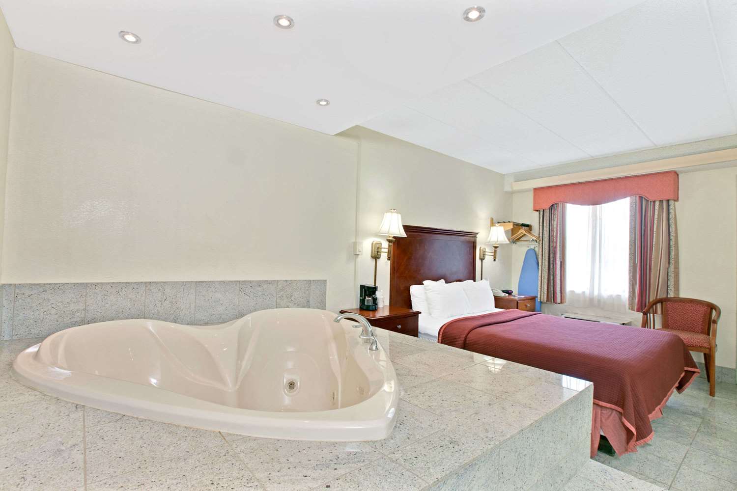 Travelodge by Wyndham Parsippany 25/25