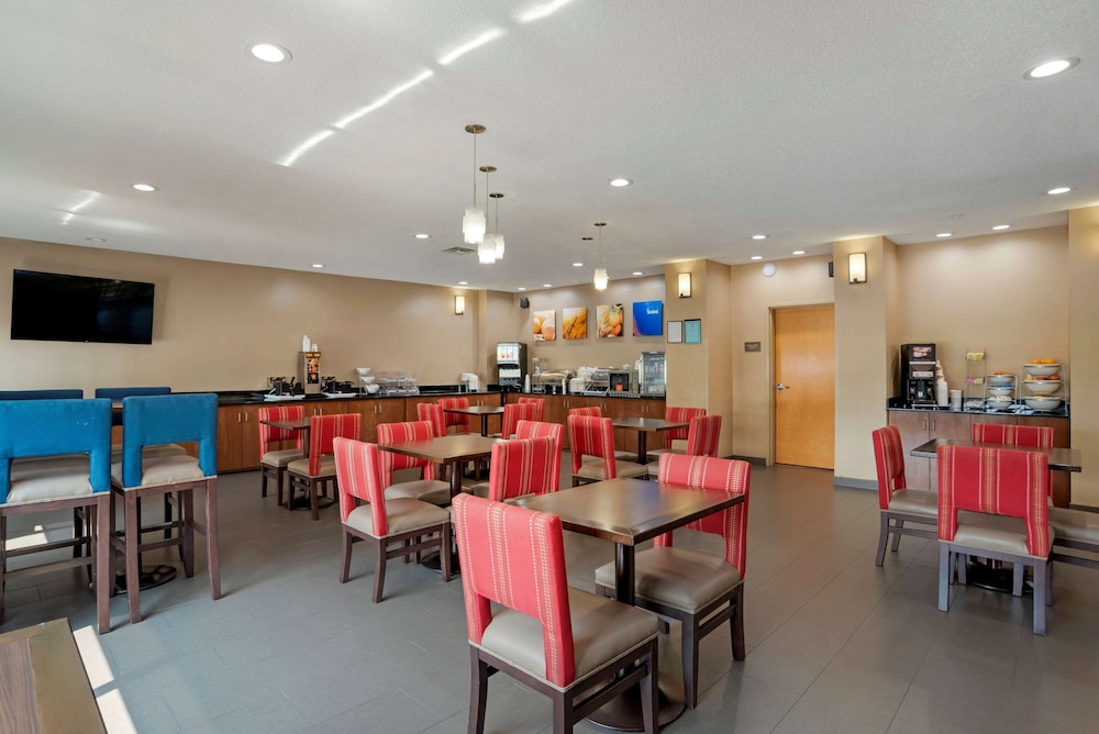 Comfort Suites Oxford I-20 exit 188 35/45
