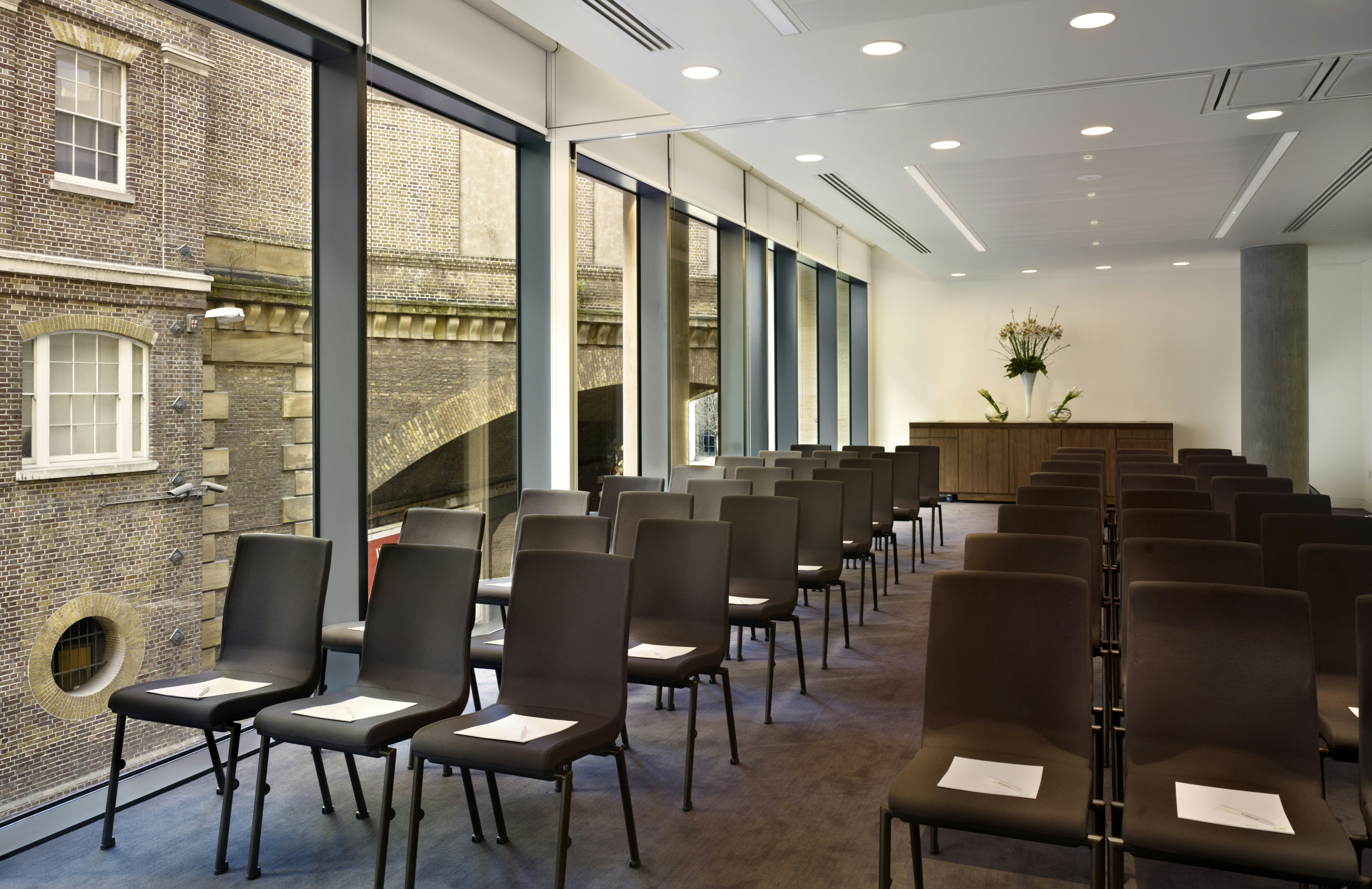 Doubletree By Hilton London Tower Of London 58/67