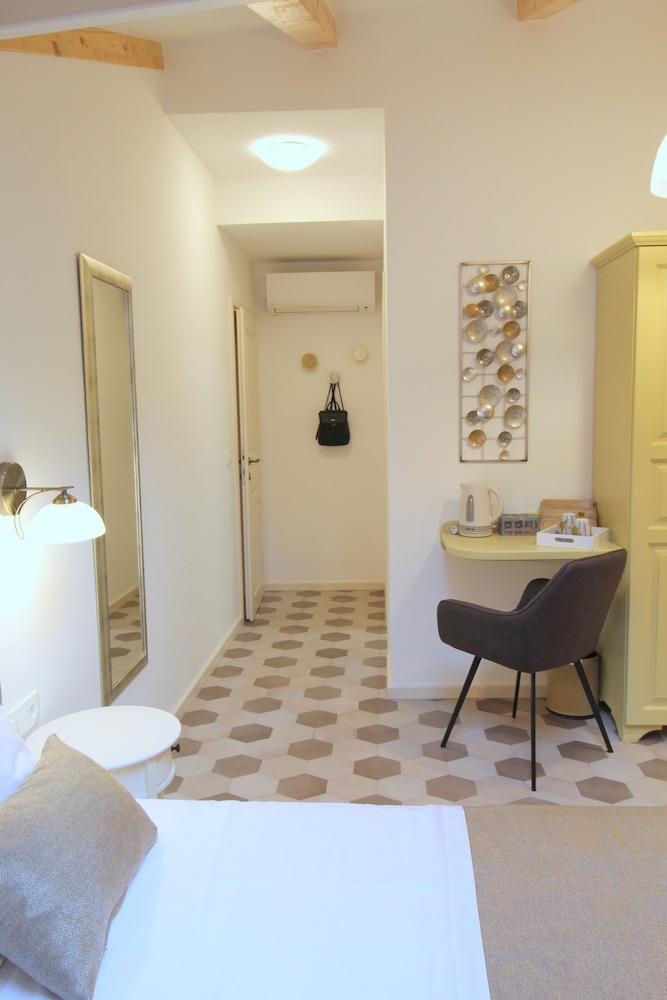 Noemi's Rooms - Adults Only 49/62