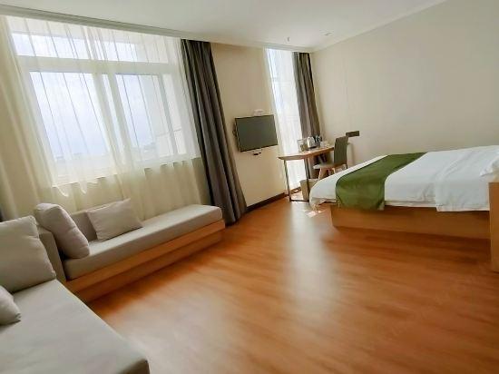 DELUXE, DOUBLE BED