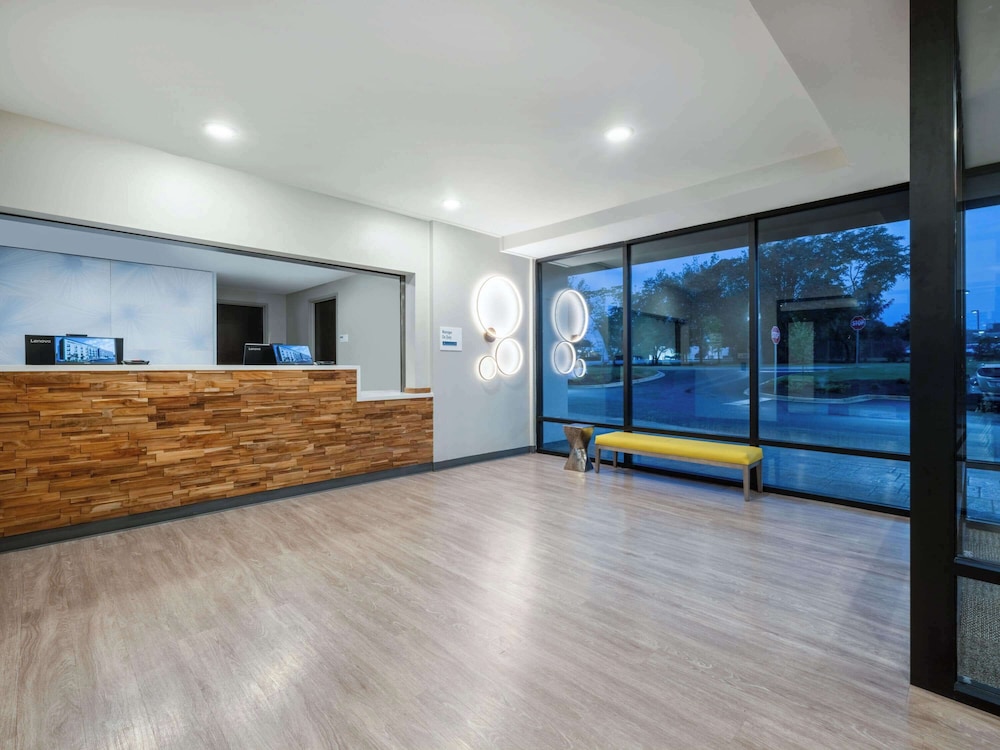 ECHO Suites Extended Stay by Wyndham Spartanburg 5/27