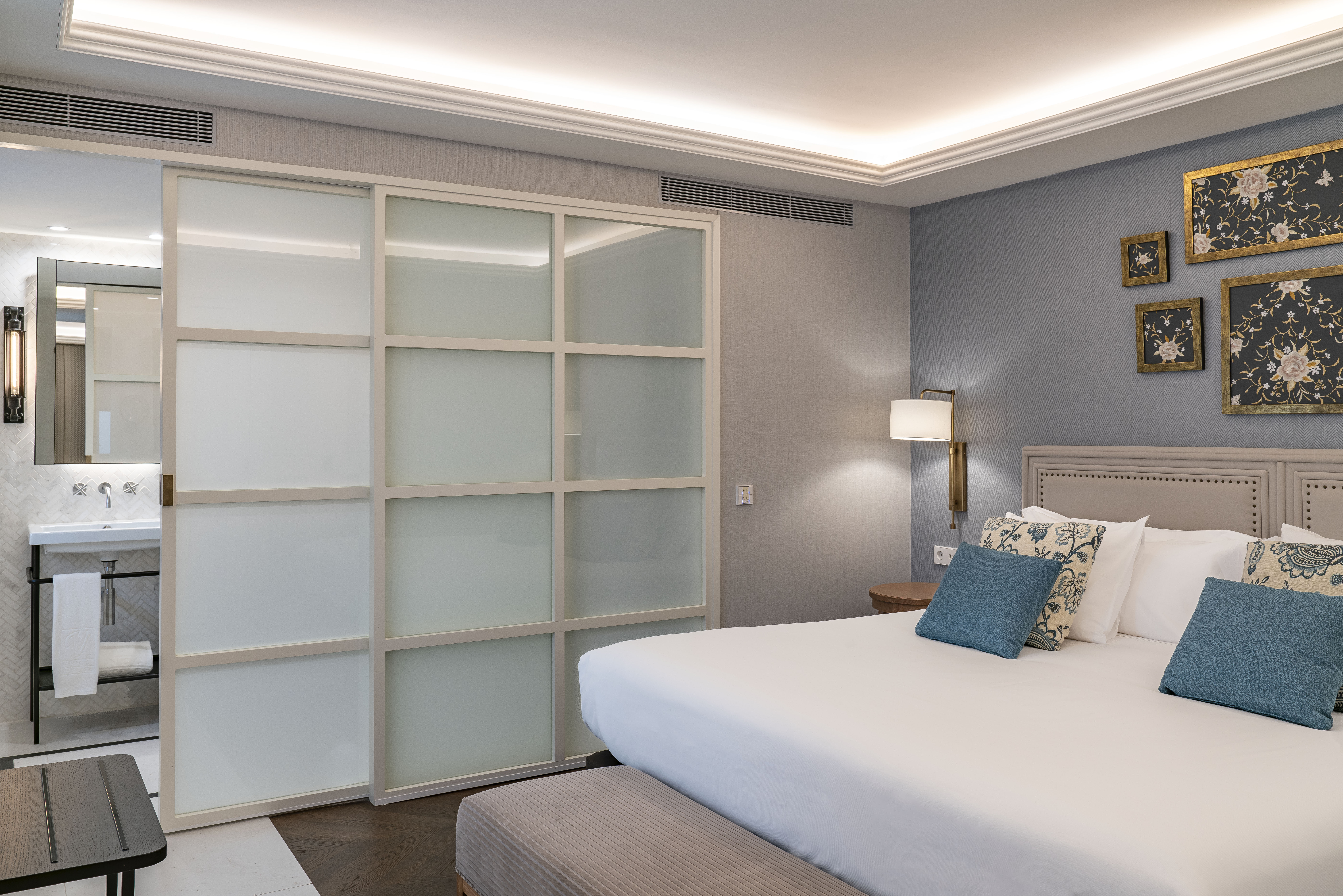 Junior Suite, Deluxe