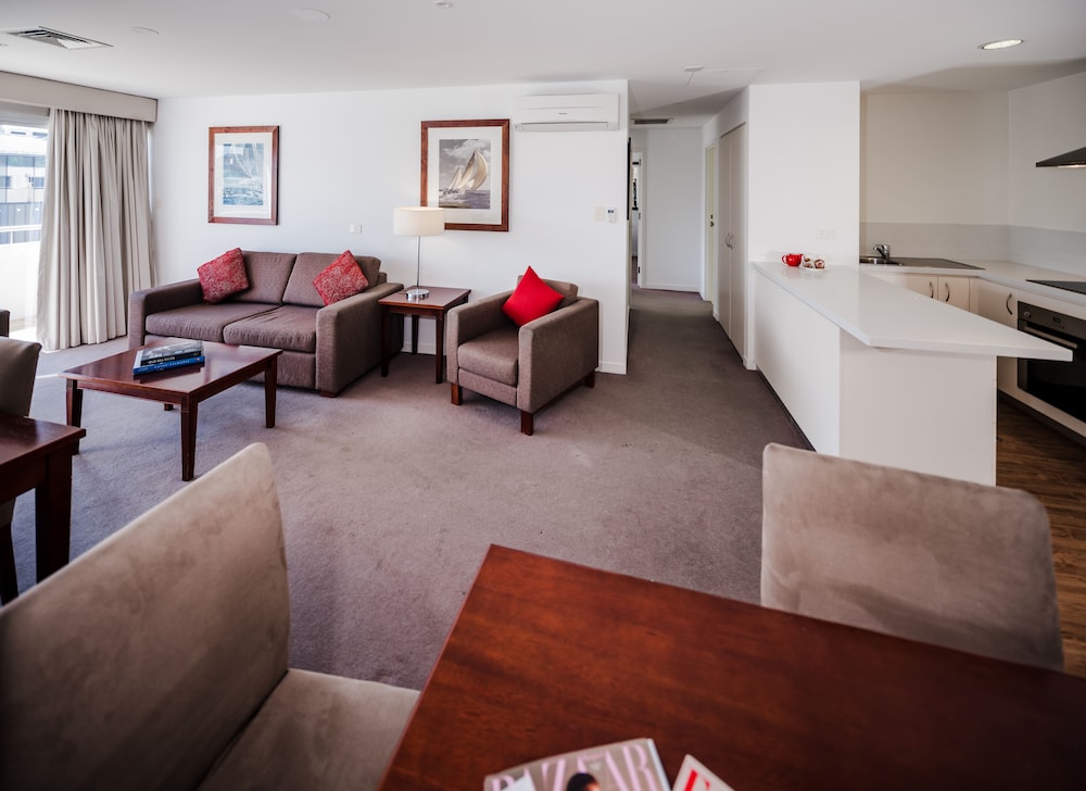 Salamanca Suites 38/47