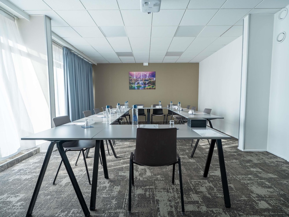 Novotel Poissy Orgeval 37/49