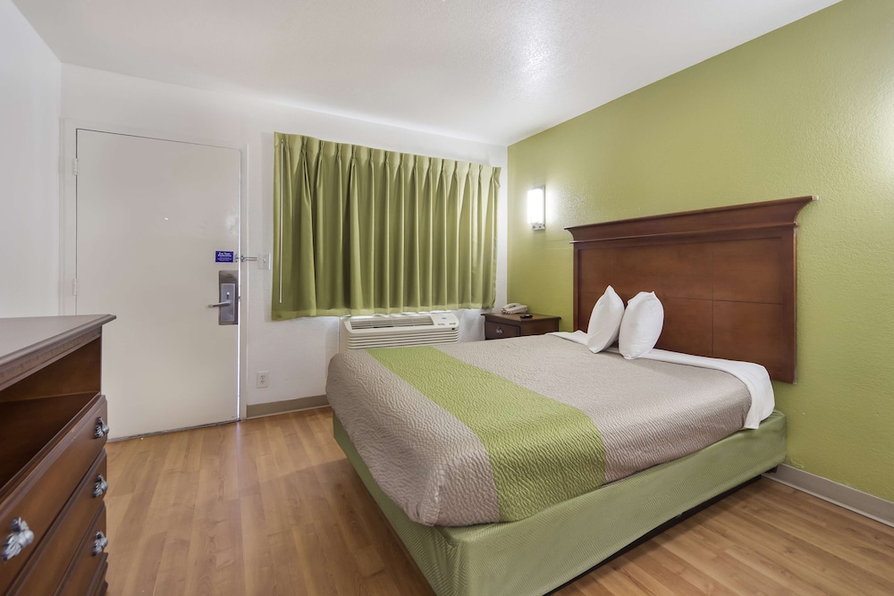 Motel6 Meridian, MS 21/60