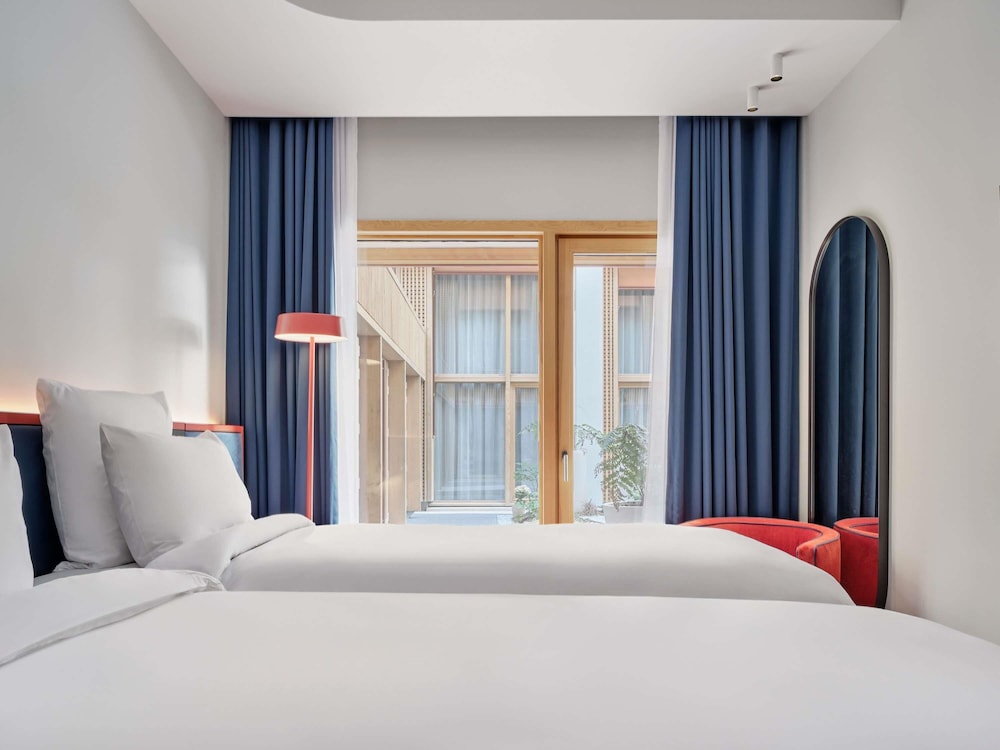 Tribe Essential, Twin Beds