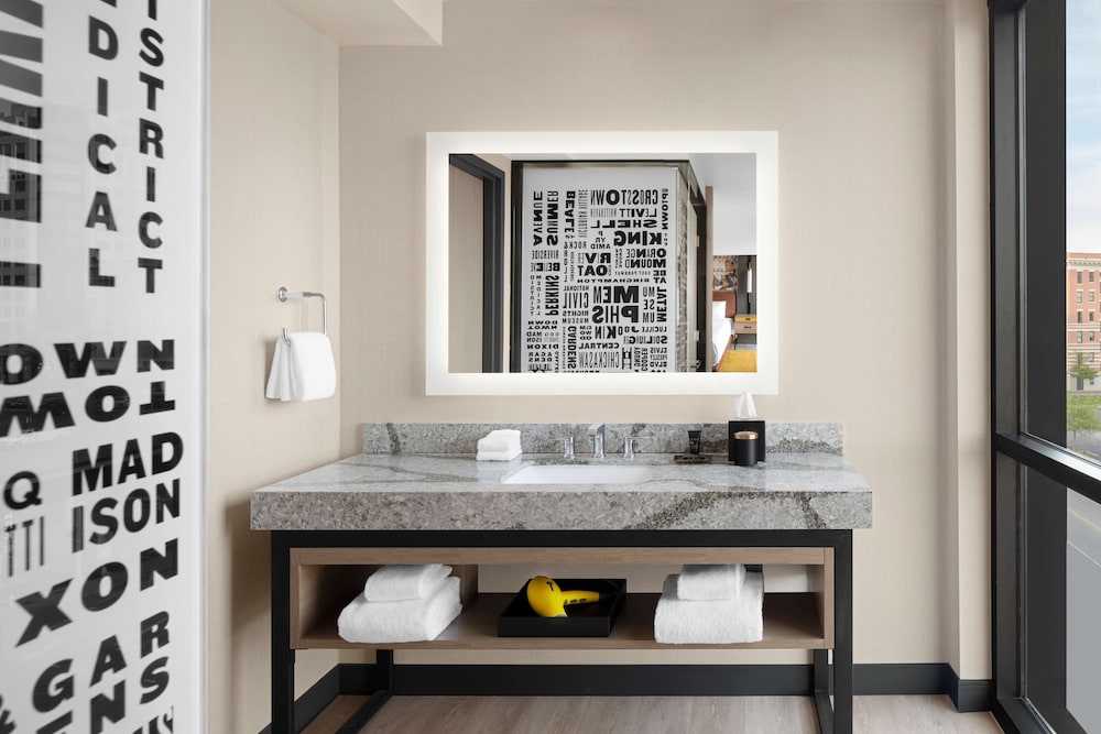 Hyatt Centric Beale Street Memphis 40/60