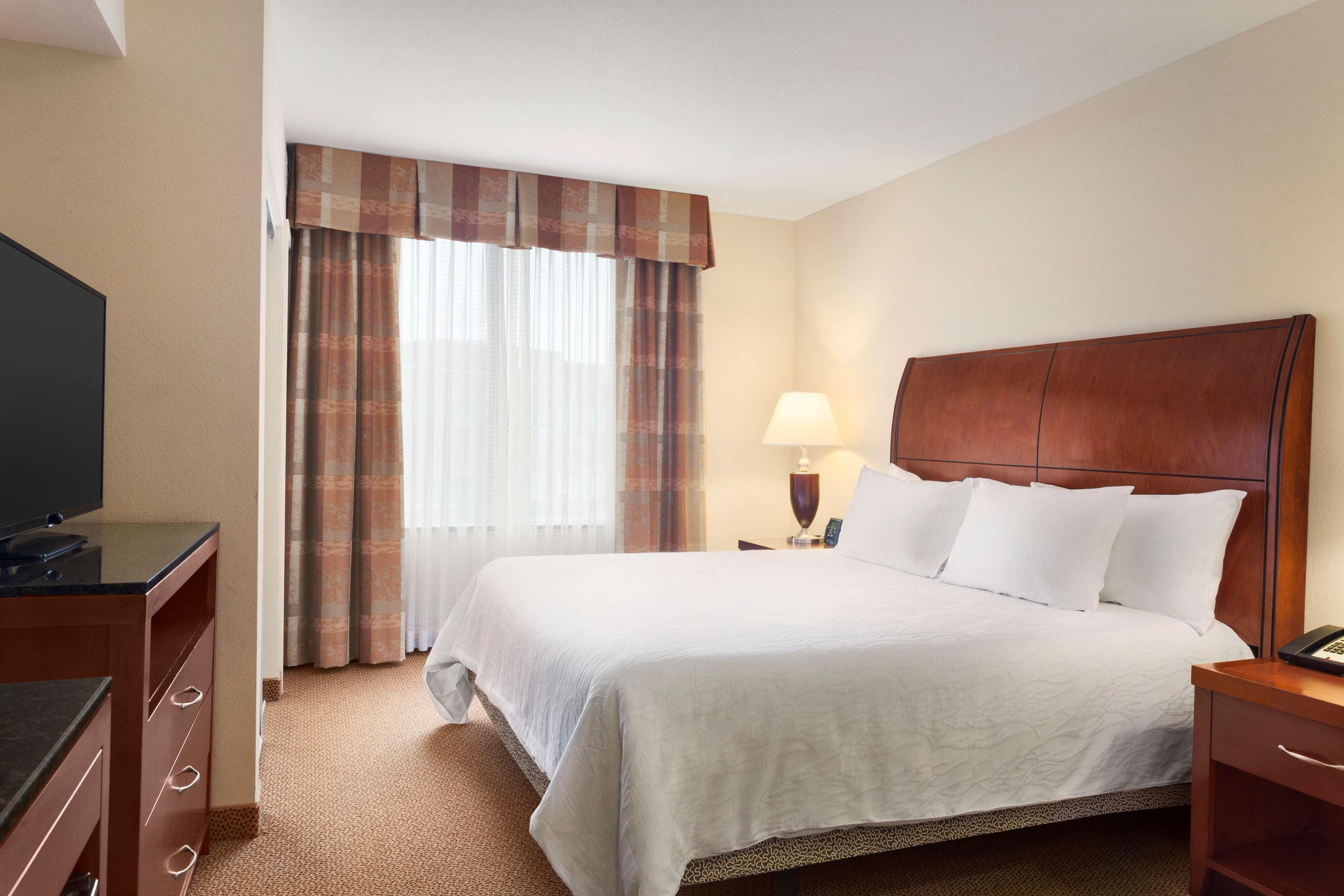 Junior Suite, King Bed