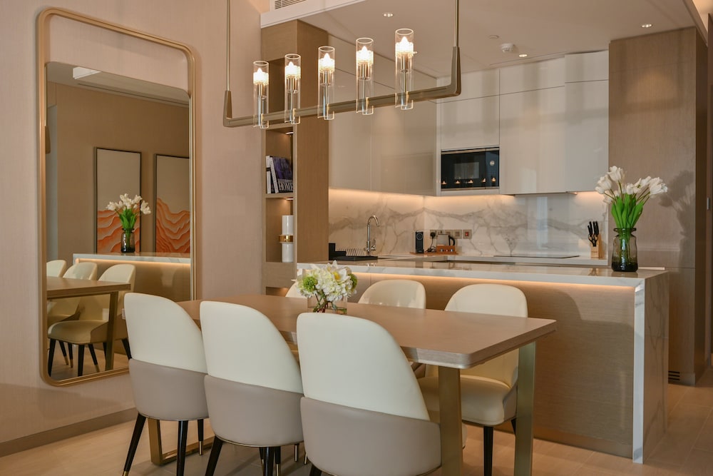 Onyx Rotana 46/61