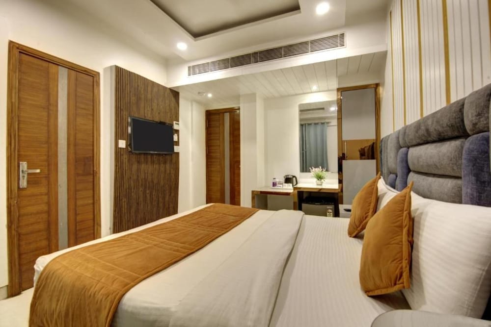 Hotel Shanti Plaza 17/50