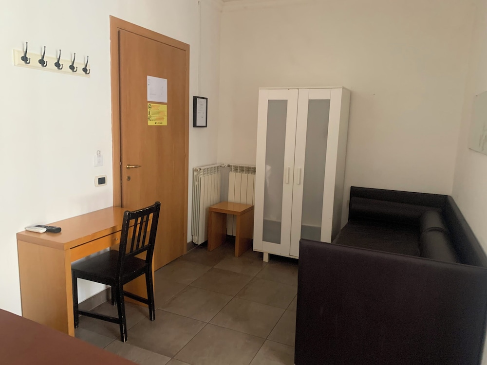 Indipendenza Hotel 32/50