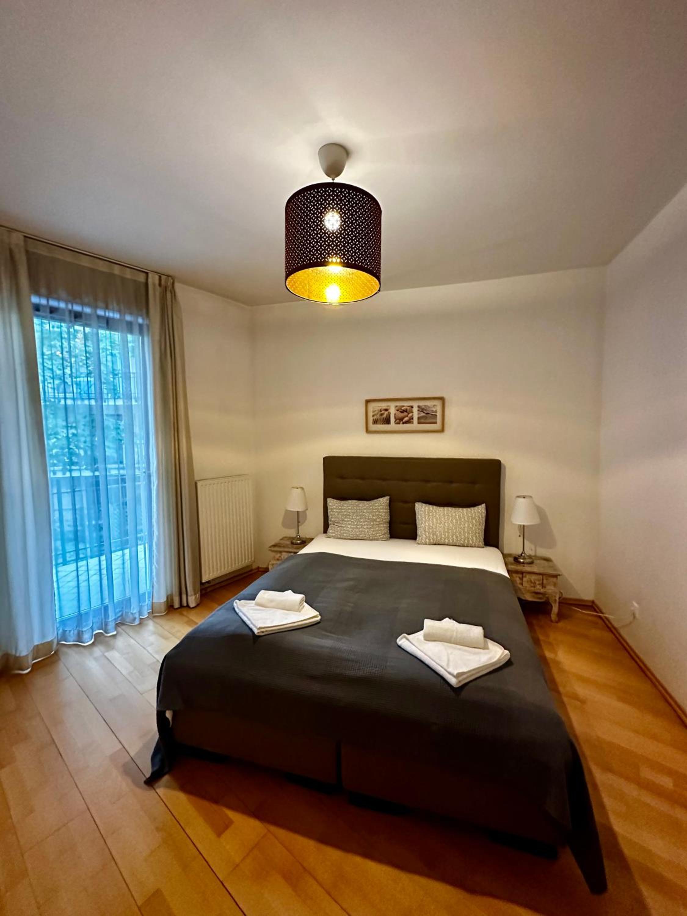 King Apartments 11/50