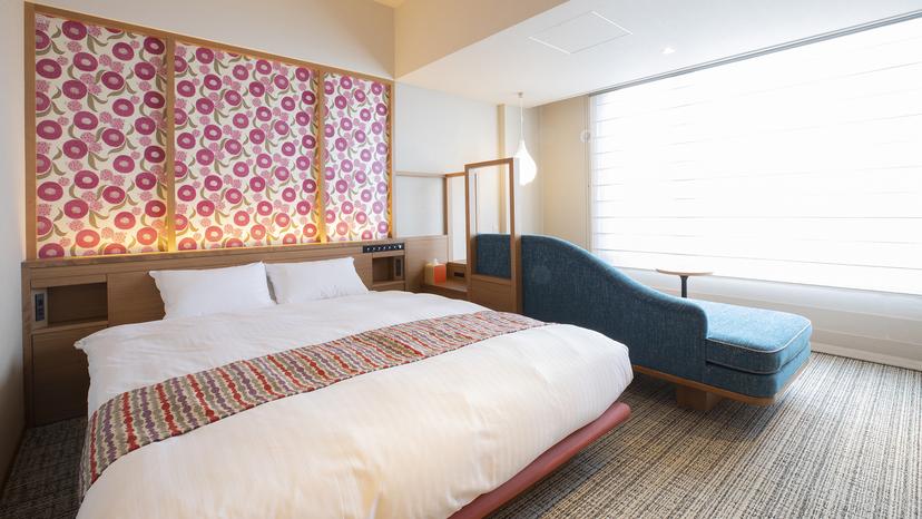 Deluxe, Double Bed, Side Ocean View