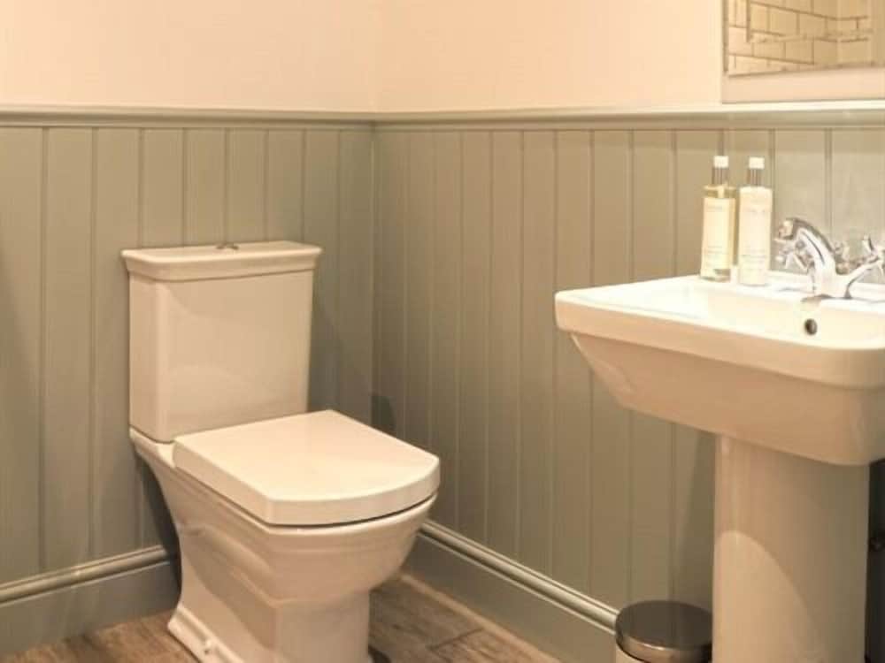 Black Bull Inn 37/40