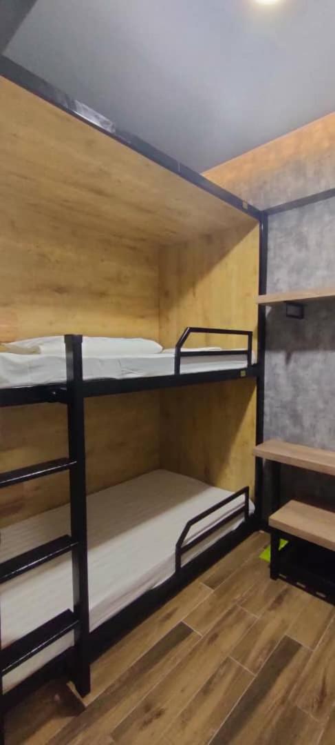 Female Dorm, Female Only