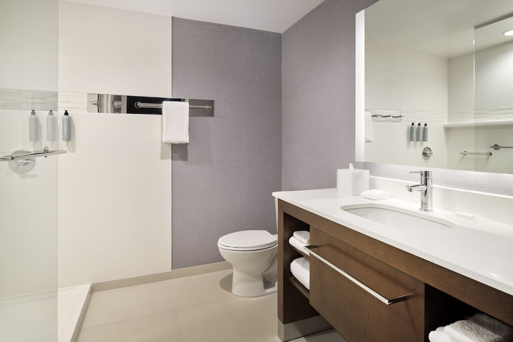 Residence Inn by Marriott Oakland Downtown 39/42