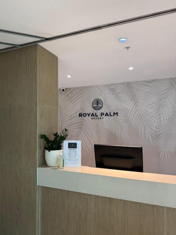 ROYAL PALM RESORT 9/80