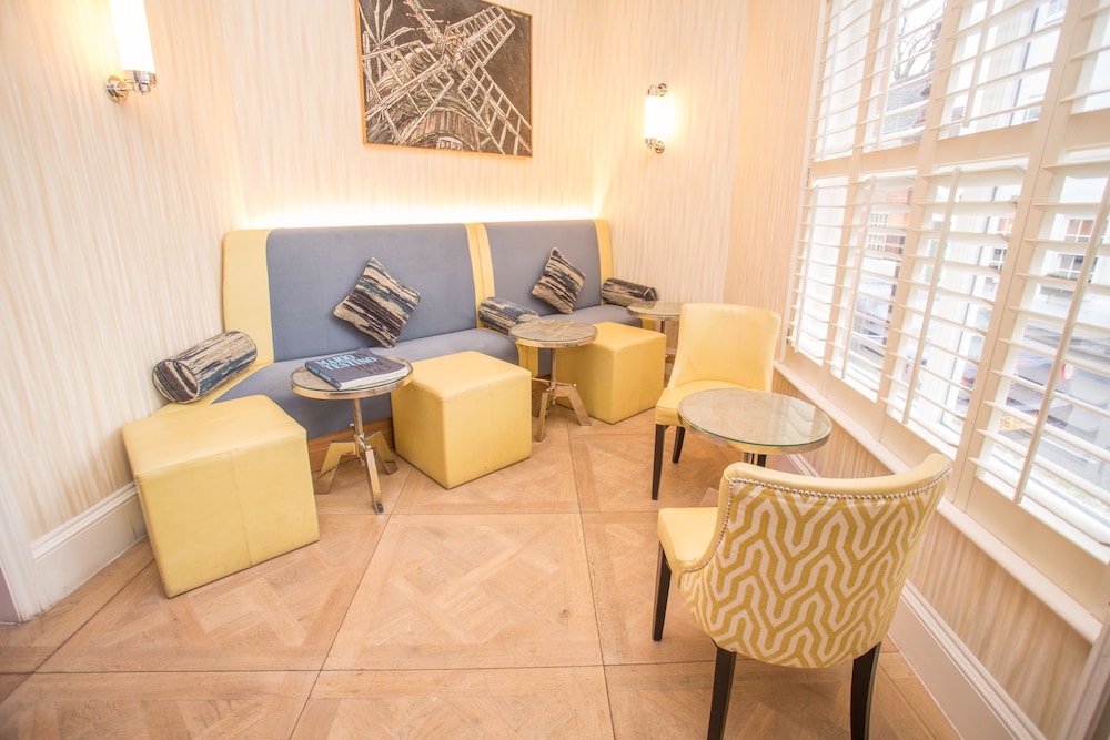 Chichester Harbour Hotel 46/72