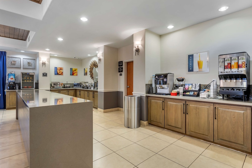Best Western Sugarland Inn 28/35
