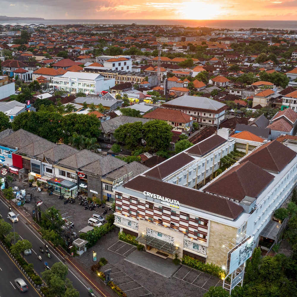 Crystal Kuta Hotel 2/47