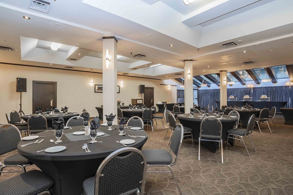 Sandman Hotel Penticton 40/49