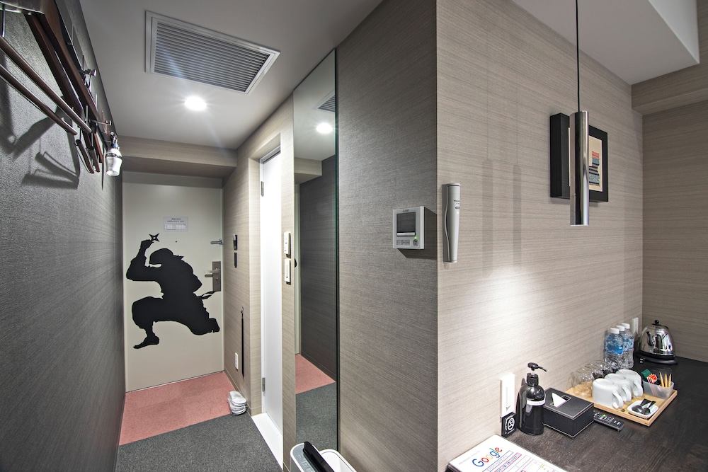Hotel Ninja Black 24/24