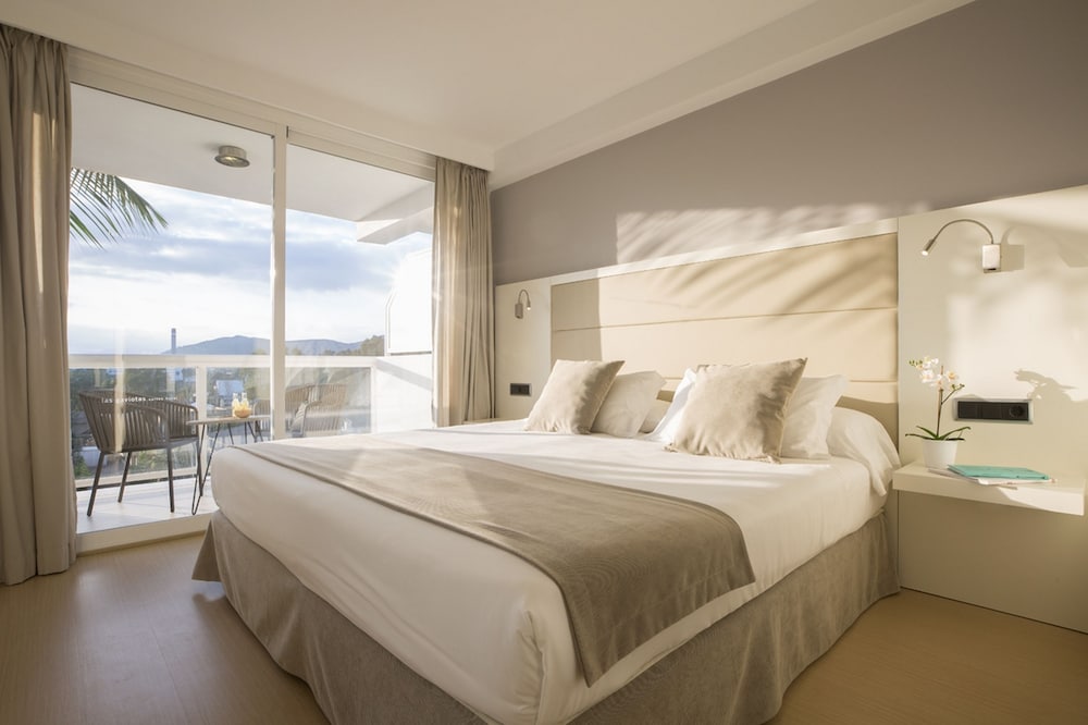 Las Gaviotas Suites Hotel 10/59