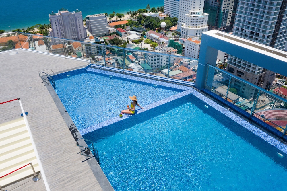 DQua Hotel and Apartment 40/50