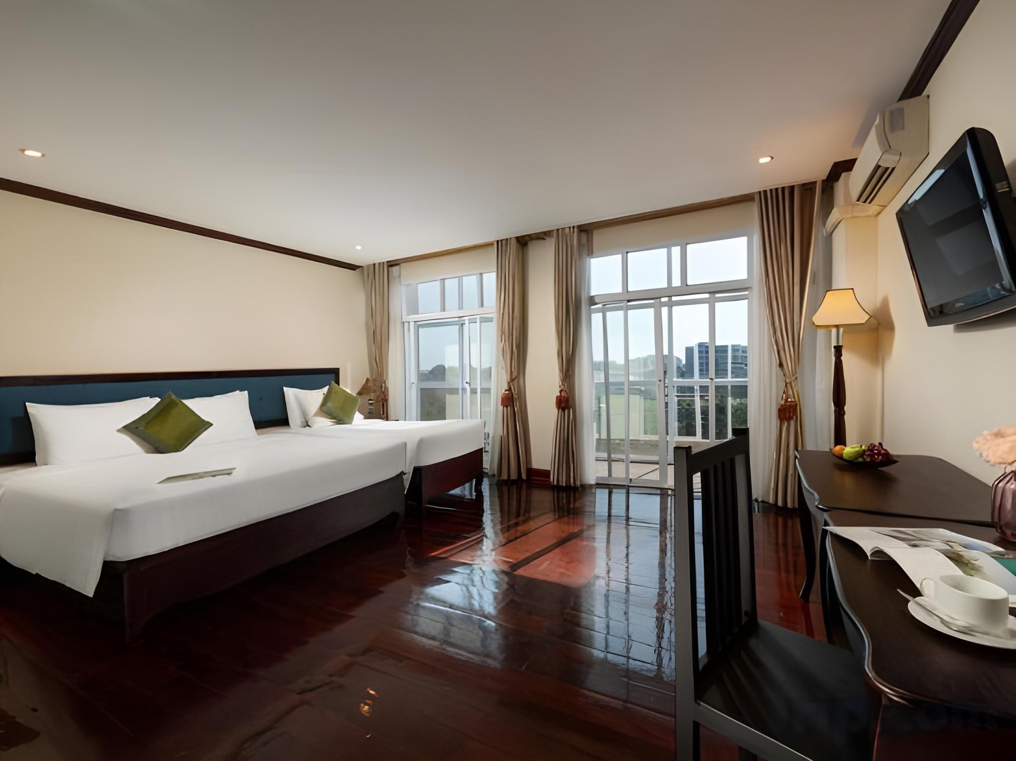 Gold, Sun, Suite, Double Bed