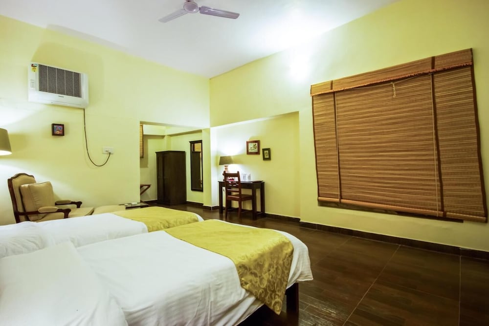 MIRVANA NATURE RESORTS 3/43