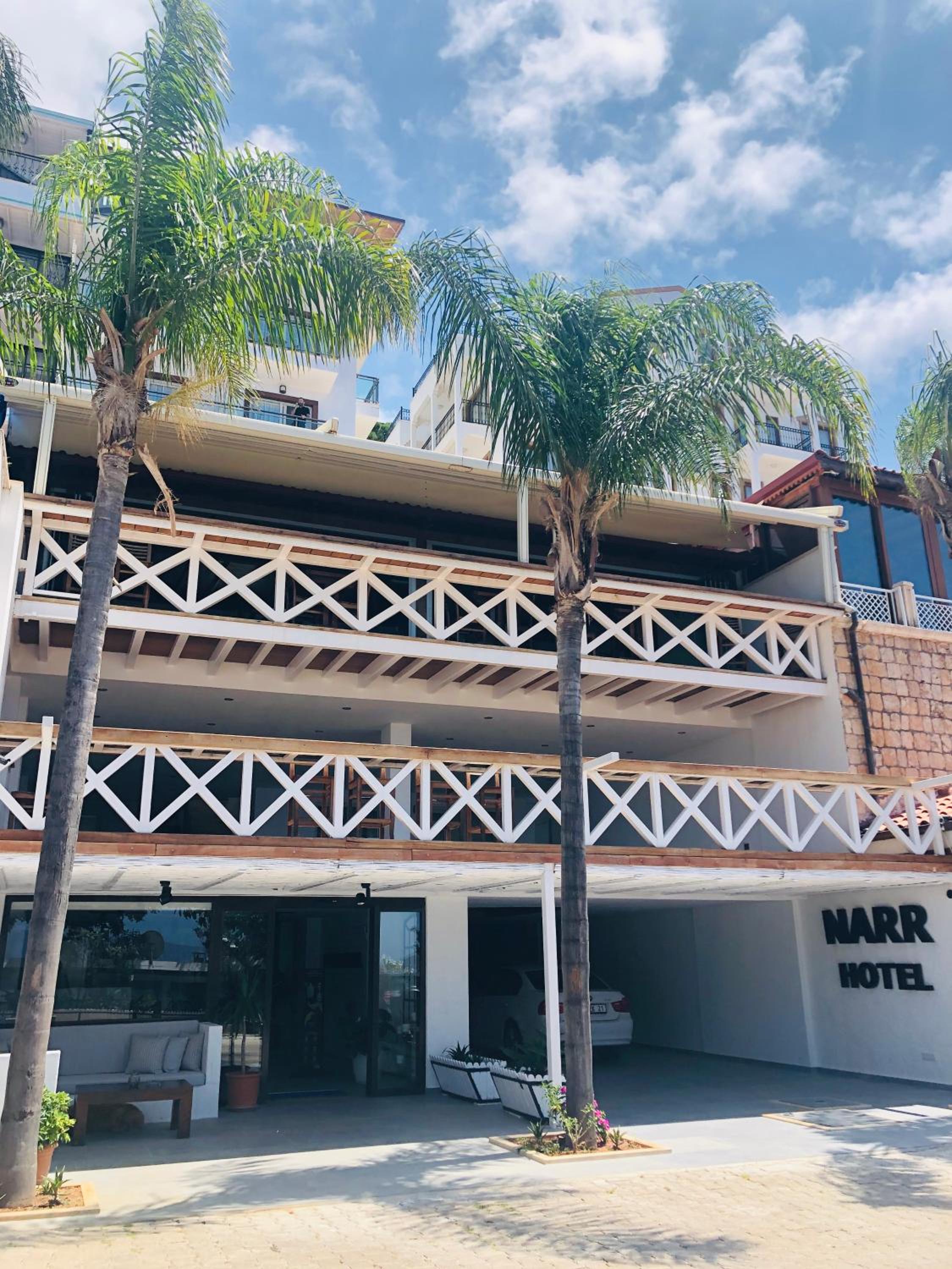 Narr Hotel 5/100