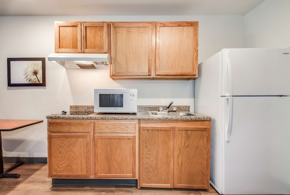 Extended Stay America Select Suites - Charleston - North Charleston - I-526 36/50