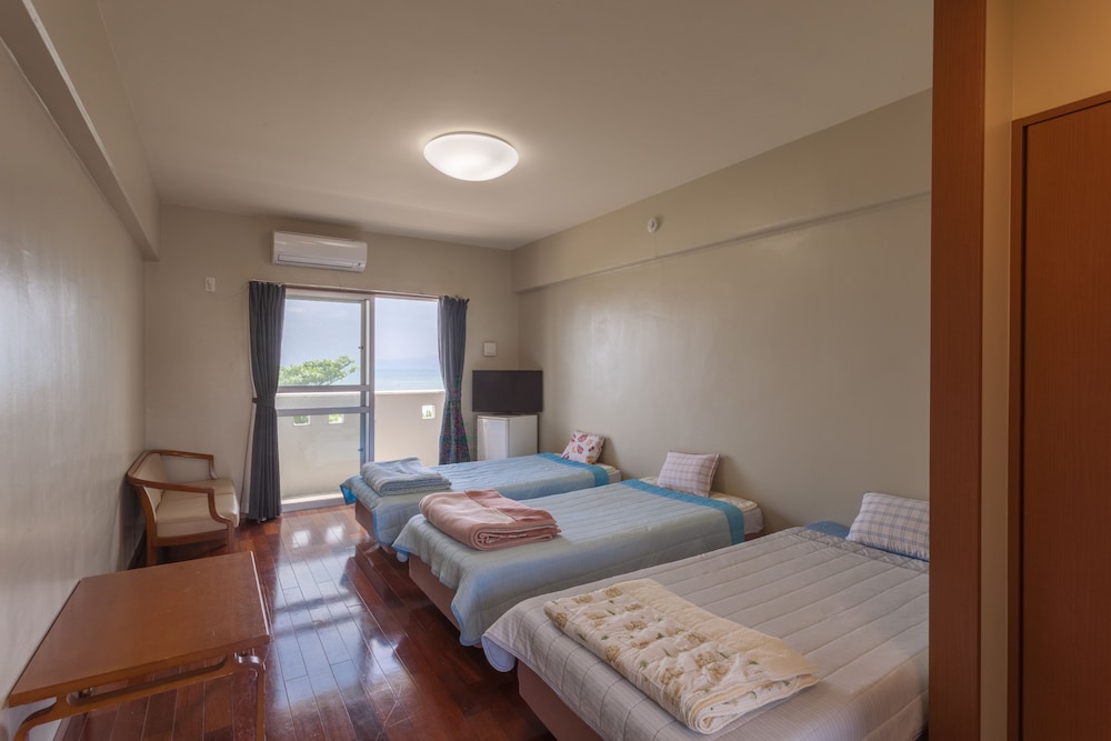 Condominium Uminchu No Yado 6/17