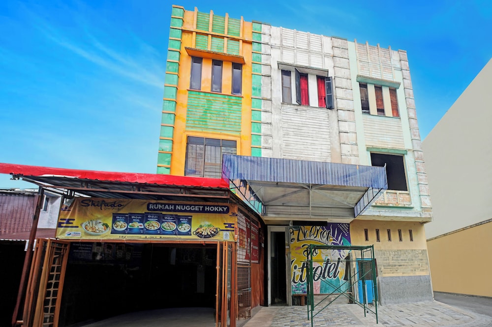 Hotel O near Ringroad City Walk XXI formerly Mitrotel Medan in MEDAN