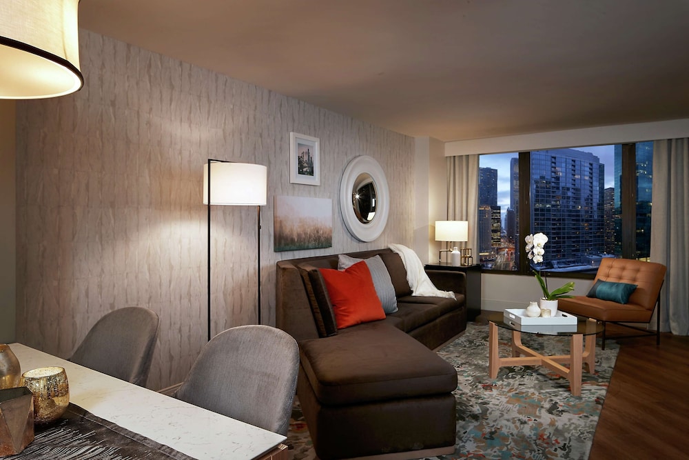 DoubleTree by Hilton Hotel Chicago Magnificent Mile 39/79