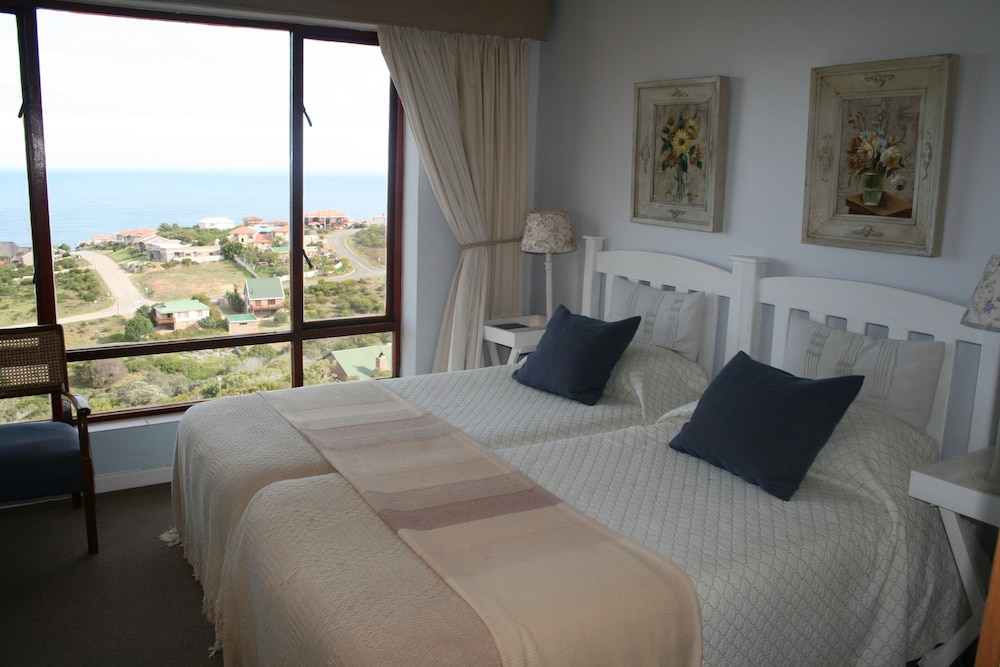 Amzee Bokmakierie Guest House 23/72