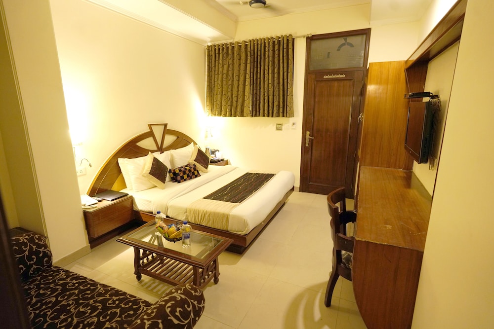 Hotel Singh Empire Dx 26/50