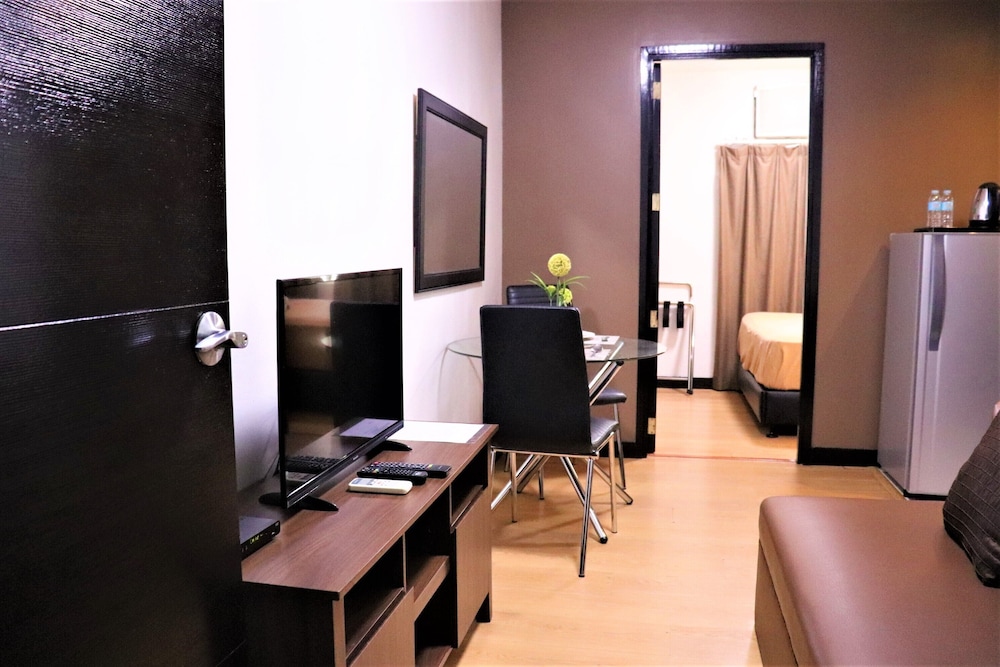 The Studio 18 Residences 44/47
