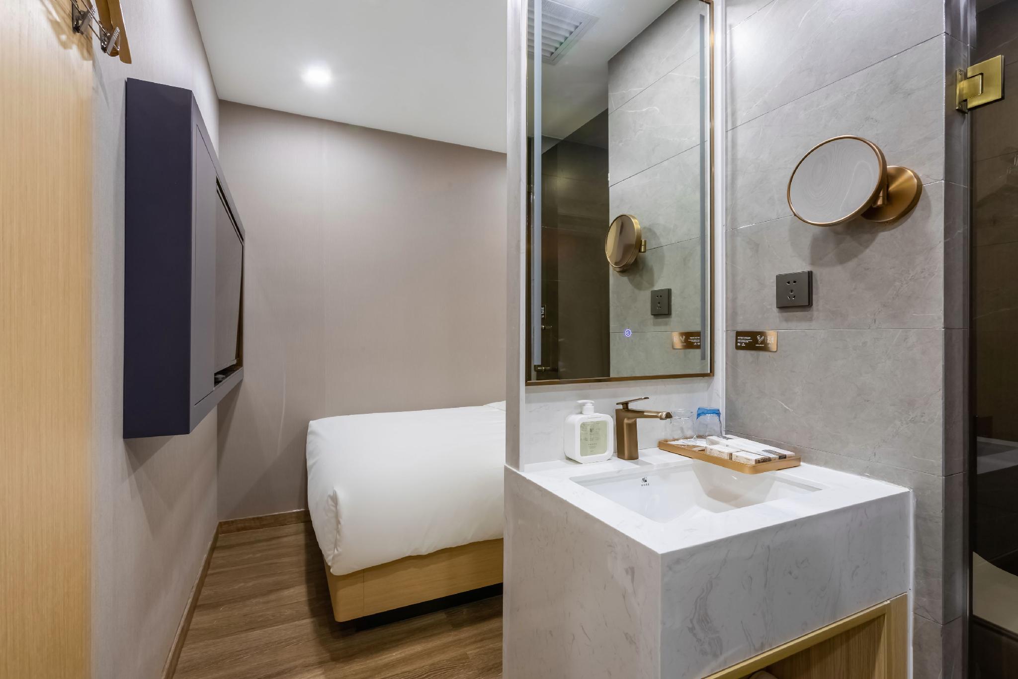Cheermay hotels (Yonghe Palace, Dongzhimen Street, Beijing) 38/39