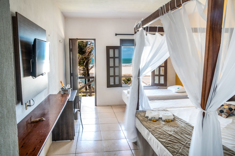 Jangadeiro Praia Hotel 24/67