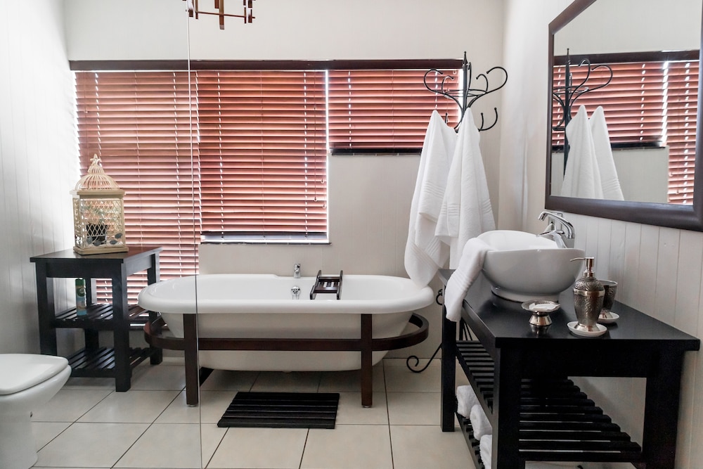 Wagtails Guest House 42/50
