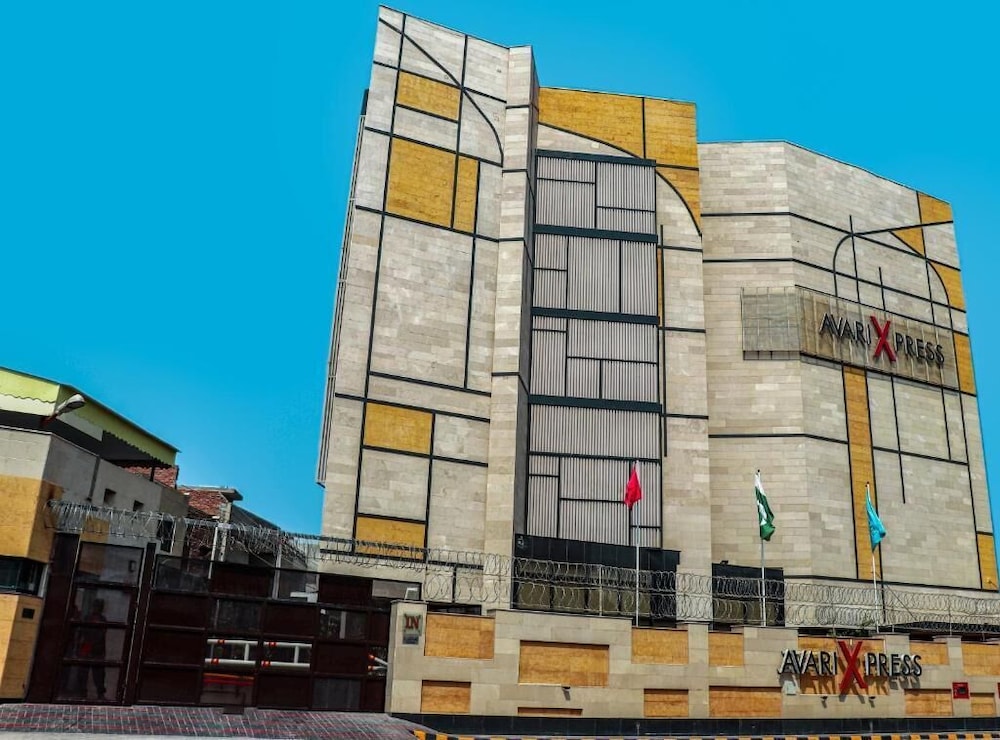 Avari Xpress Multan in MULTAN