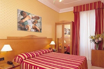 Hotel Contilia 9/66
