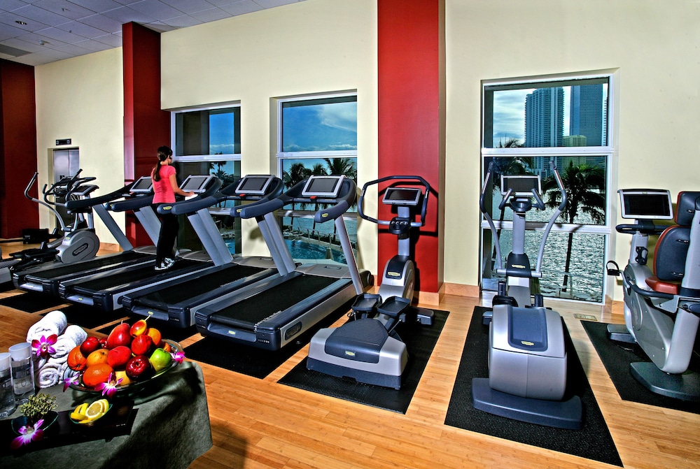 Mandarin Oriental Miami 24/44