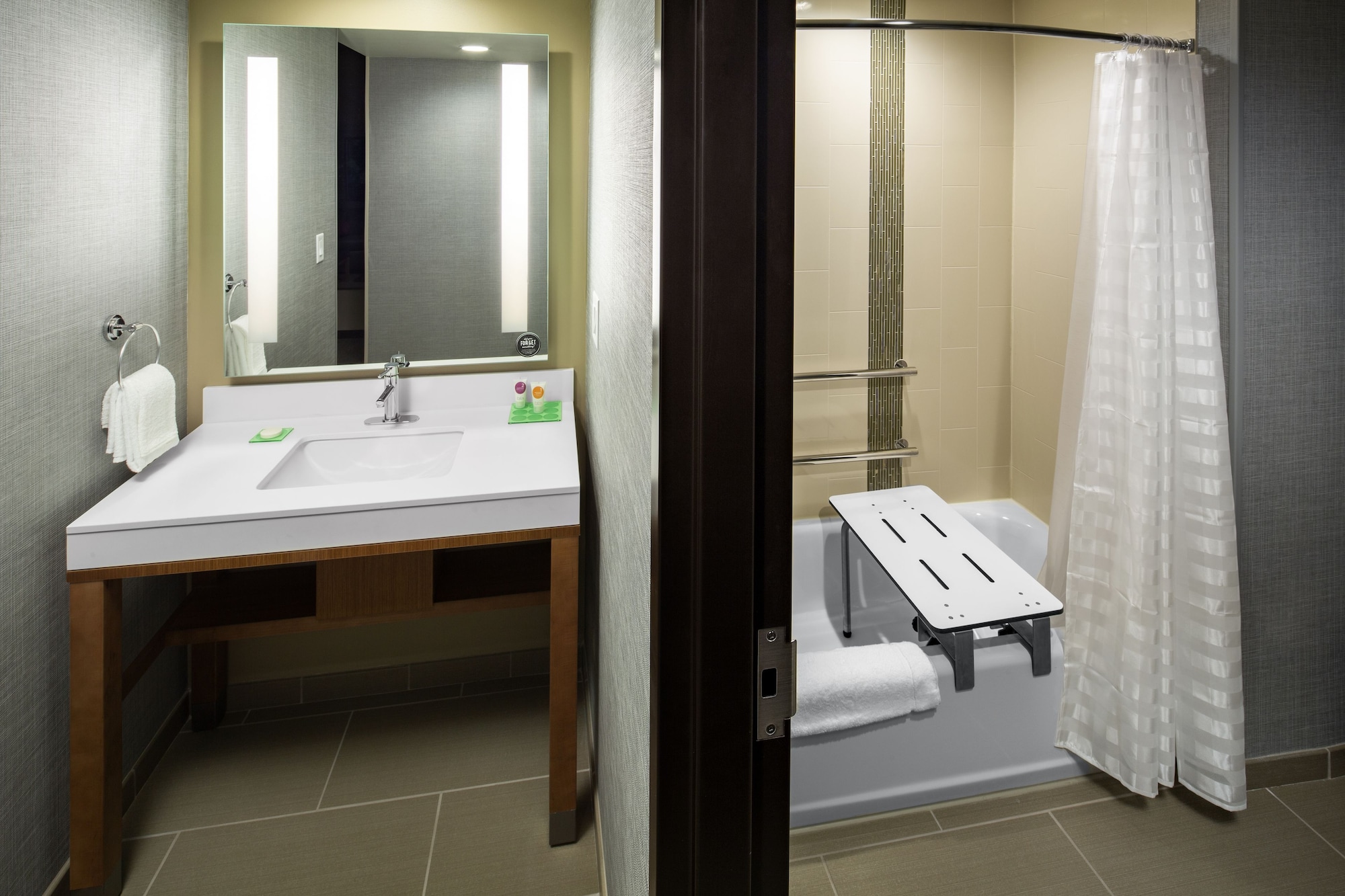 غرفة بسريرين كوين مع أريكة لذوي الإعاقة، Hyatt Place Sumter/Downtown 3/3