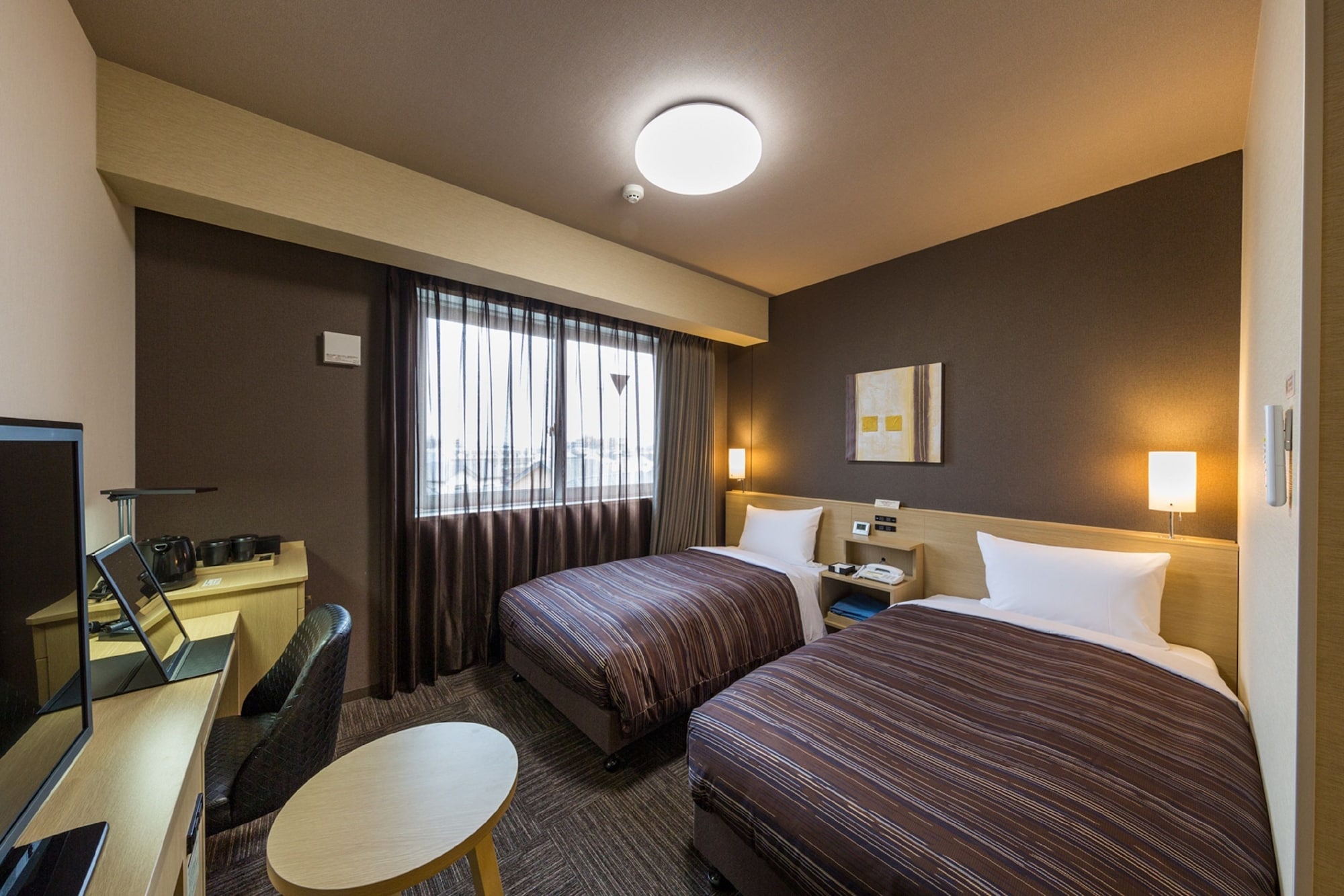 ROOM, TWIN BEDS, SMOKING