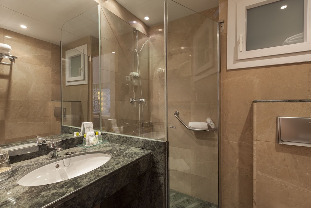 Hotel Canyelles Playa 47/48